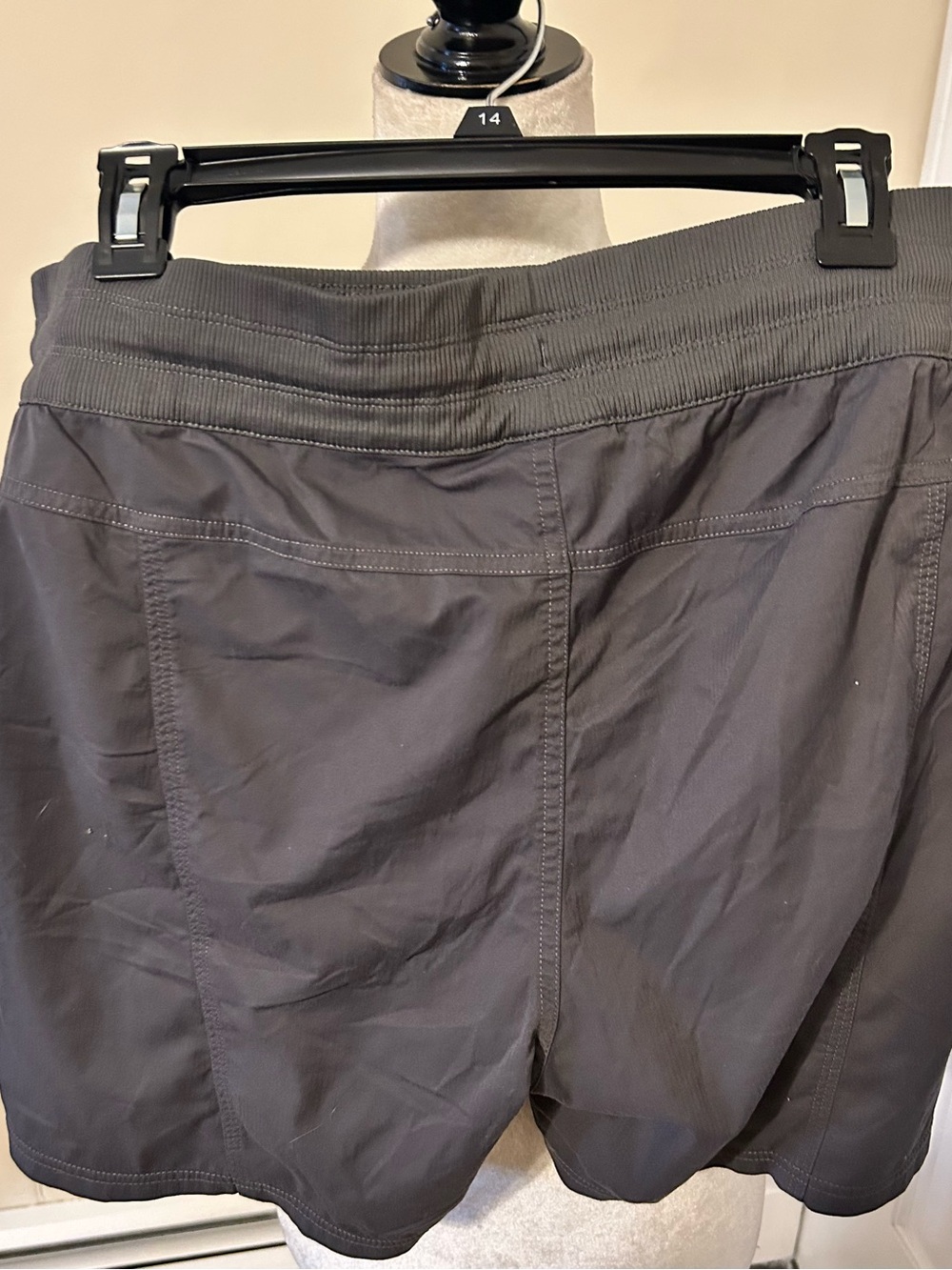 The North Face Aphrodite 2.0 Shorts/Asphalt Grey/CXL/EUC - Picture 2 of 3